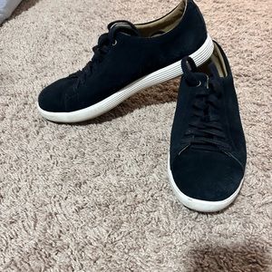 Hardly worn, size 8 shoes